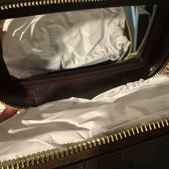 NWT Coach Signature Leather Cosmetic Case - Picture 13 of 16